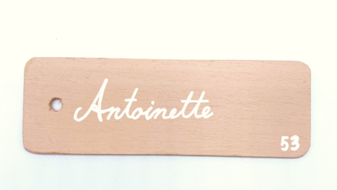 色のある生活＃1 Antoineette（アントワネット）